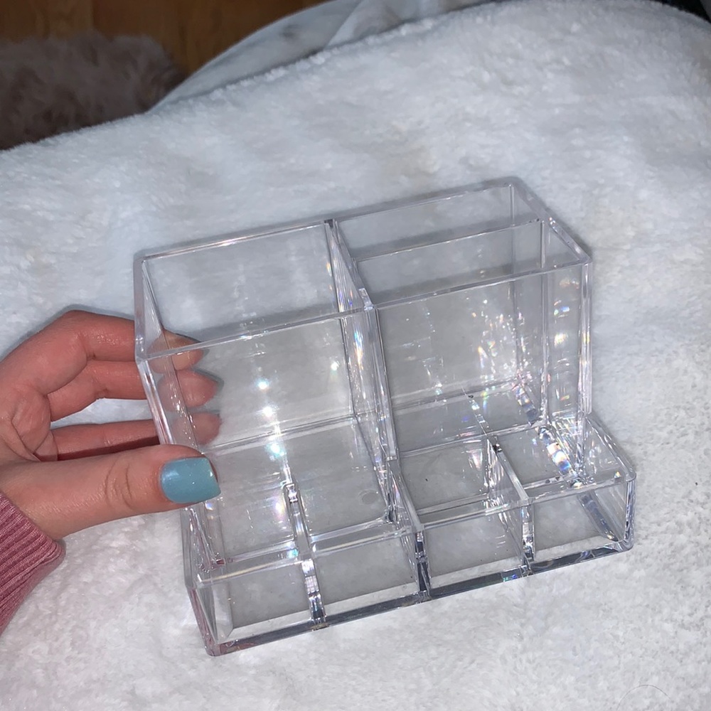 Clear makeup organizer